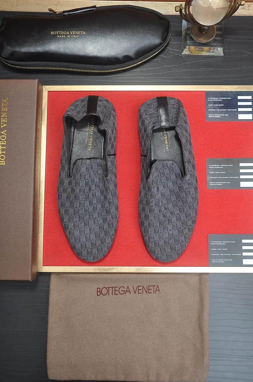Men's shoes 💰460💶 [Botteg Venetta (BV)] (wallet shoes) exclusive new model official website new model The upper is made of high-quality top calfskin. Delicate feel and flowing luxurious texture. Tailored for refined men to create a noble aura. Delicate and regular Mark hand stitching. Smooth lines. Full sheepskin lining, comfortable to wash sweat. 38-44